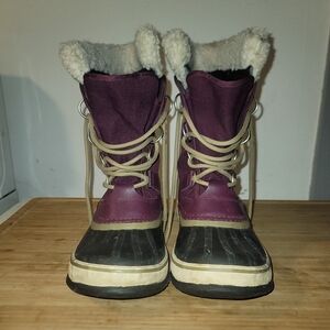 WOMEN'S SOREL WINTER BOOTS